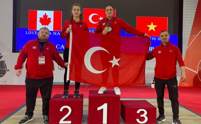 Milli halterciler Arnavutluk'tan 17 madalya ile d�nd�