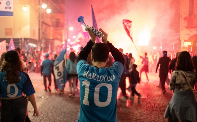 19 y�lda iflastan �ampiyonlu�a: Napoli