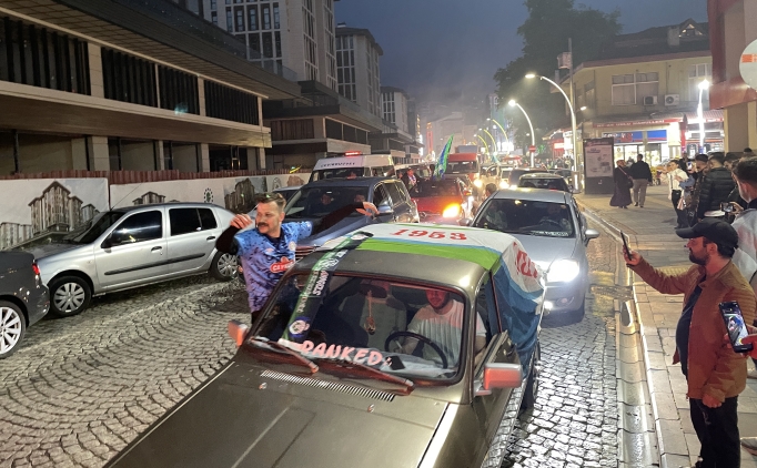 �aykur Rizespor, S�per Lig'e y�kselmeyi kutlad�!