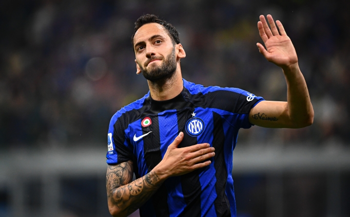 Hakan �alhano�lu'ndan Galatasaray'a mesaj