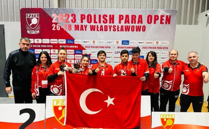 Para masa tenisinde T�rk ikili, alt�n madalya kazand�