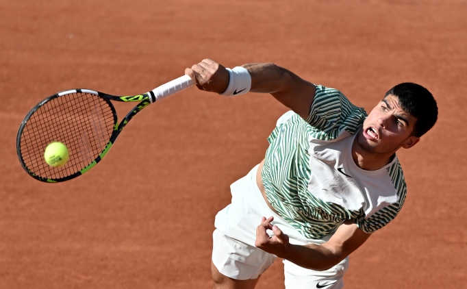 Fransa A��k'ta Alcaraz ve Sabalenka 3. tura y�kseldi