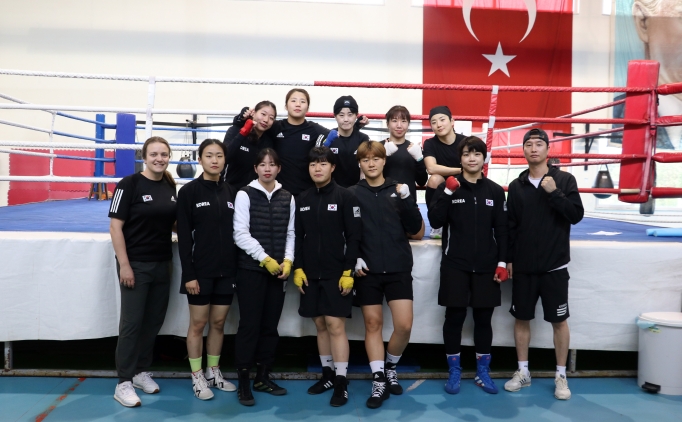 G�ney Kore Kad�n Boks Milli Tak�m�, T�rk boks�rlerin tecr�besinden faydalan�yor