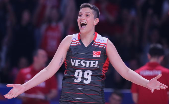 Ebrar Karakurt'un yeni tak�m� belli oldu