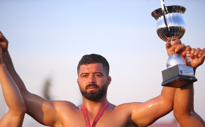 Ya�l� G�re�te Mustafa Batu ba�pehlivan oldu