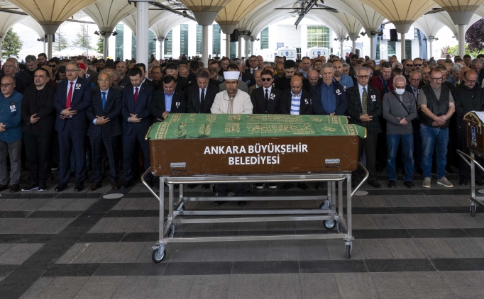 Mehmet Demirdelen son yolculu�una u�urland�