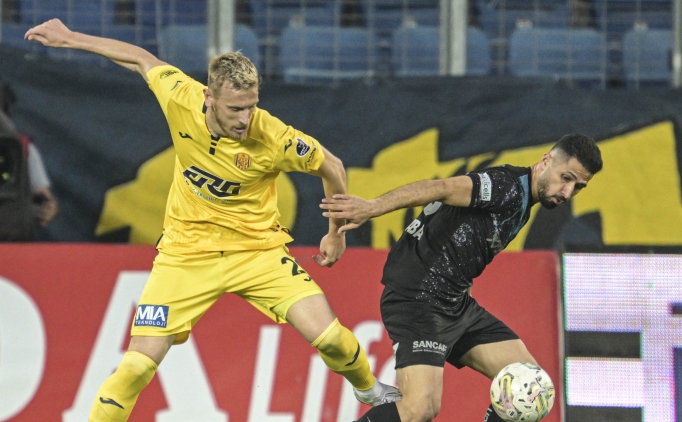 Adana Demirspor, galibiyetle kapatt�