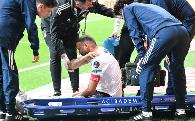 Cenk Tosun 2 ay yok!