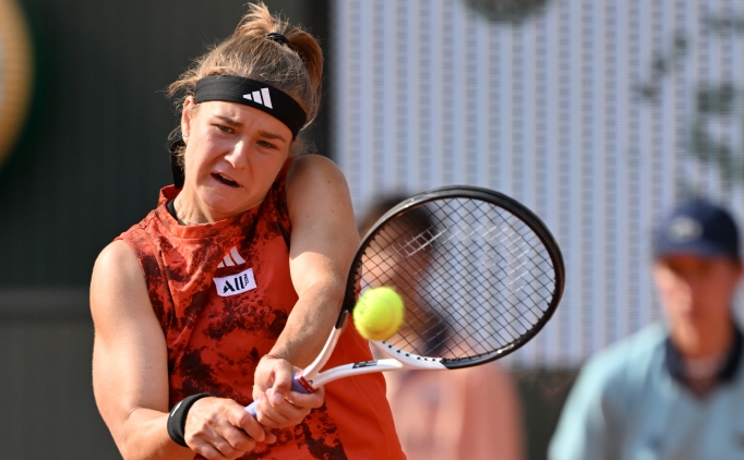 Fransa A��k'ta tek kad�nlar�n ilk finalisti �ek Muchova