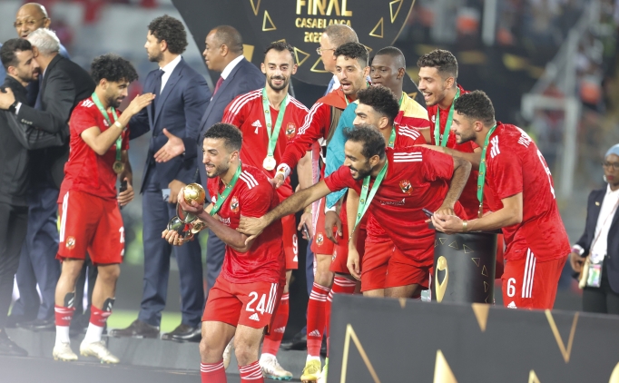 Afrika'da ampiyonlar Ligi'ni Msr takm El Ahli kazand