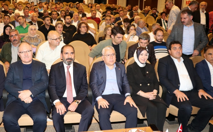 Sivasspor'da Mecnun Otyakmaz yeniden ba�kan se�ildi