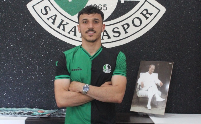 Sakaryaspor, Mikail Okyar'� renklerine ba�lad�