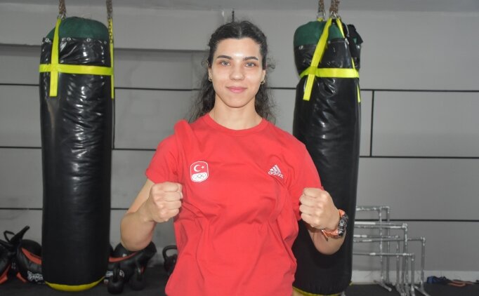 Muaythai sporcusu K�bra Kocaku�, ikincili�e sevinmedi