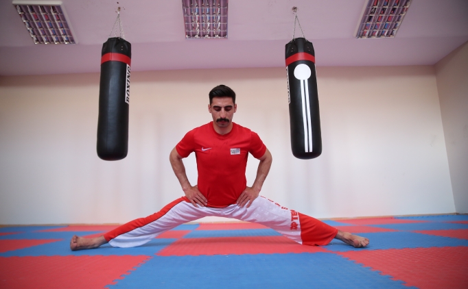 Kick boks�u �zel harekat polisi, yeni �ampiyonluk i�in �al���yor