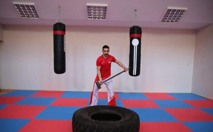 Kick boks�u �zel harekat polisi, yeni �ampiyonluk i�in �al���yor