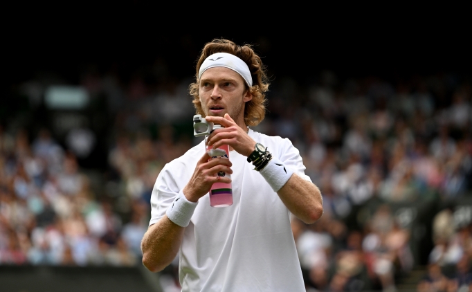 �sve� A��k'ta �ampiyon Andrey Rublev oldu