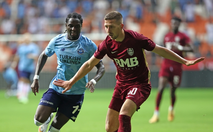 Adana Demirspor 10 ki�iyle turlad�!