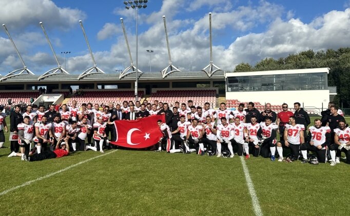 Korumal� Futbol Erkek Milli Tak�m�, tarihindeki ilk galibiyetini ald�