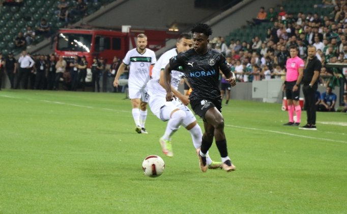 Manisa FK, Kocaelispor'u 2 golle ge�ti!