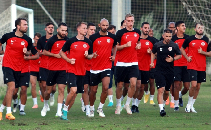 Antalyaspor, Fenerbahe'ye konuk oluyor