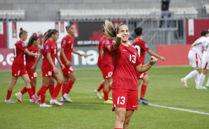 Kad�n Futbol Milli Tak�m�'ndan net galibiyet