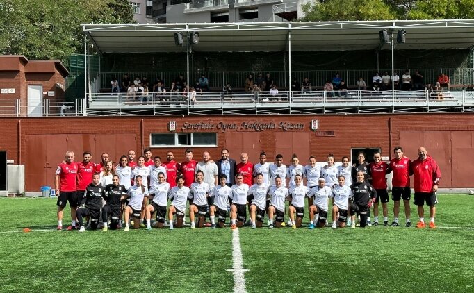 Be�ikta� Kad�n Futbol Tak�m�'nda medya g�n� d�zenlendi