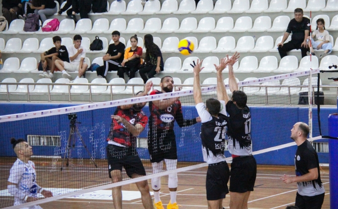 T�R�AD, Efeler Ligi'ne galibiyetle ba�lad�