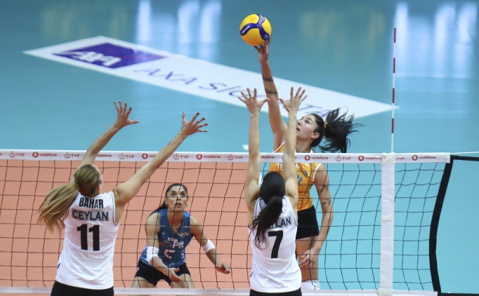 PTT, Be�ikta� Ayos engelini a�may� ba�ard�