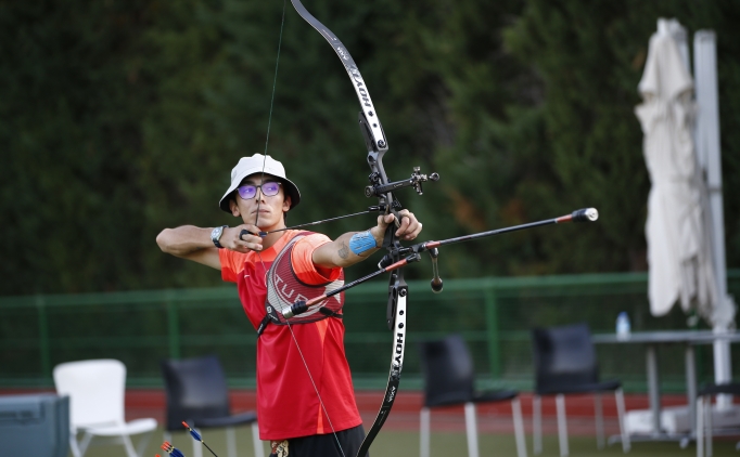 Mete Gazoz: '�kinci y�zy�la iki alt�n yak���r'