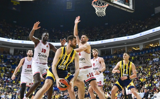 Olympiakos'tan Fenerbah�e Beko ma�� sonras� hakem tepkisi!