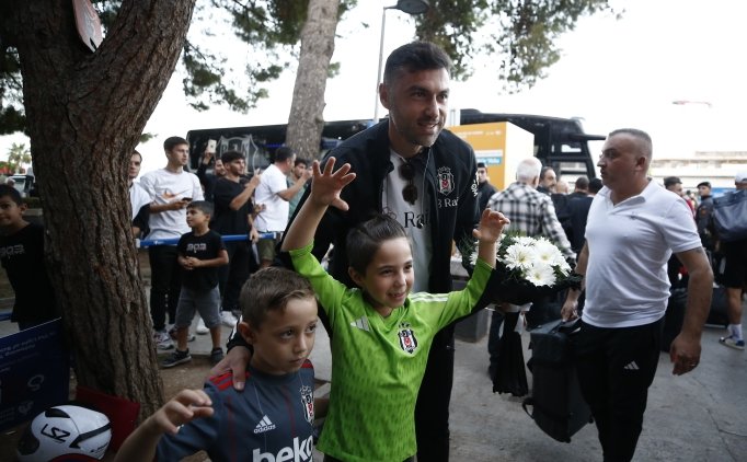 Be�ikta� kafilesi Antalya'ya geldi