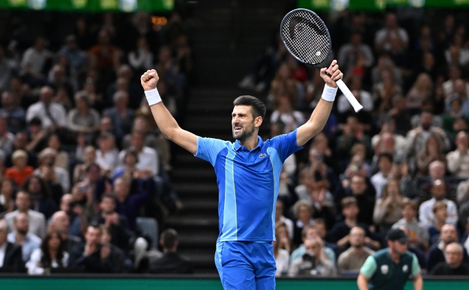 Alcaraz'� yenen Djokovic, ATP'de finale y�kseldi