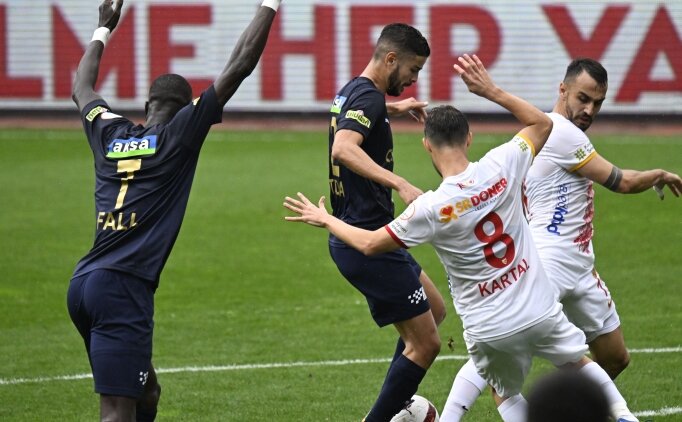 7 goll� d�ellonun galibi Kayserispor