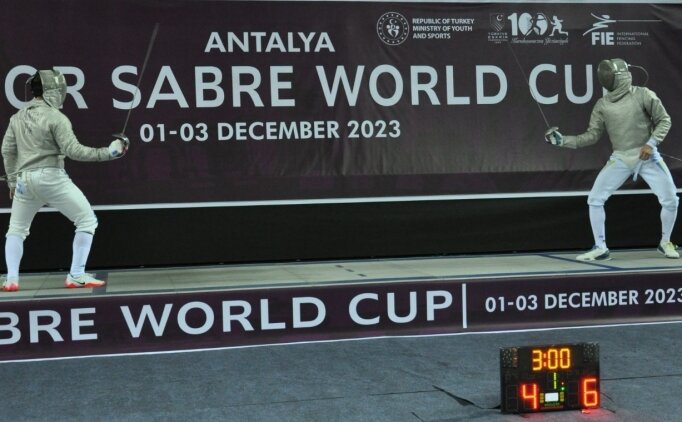 Eskrimde Gen�ler K�l�� D�nya Kupas�'n�n ikinci g�n� tamamland�