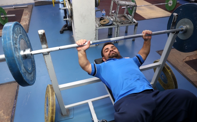 Minik Herk�l Abdullah Kayap�nar'�n hedefi madalya