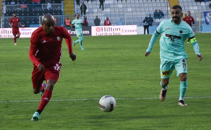 Erzurumspor FK ve Gen�lerbirli�i, puanlar� payla�t�