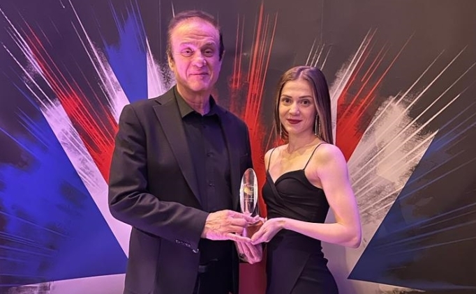 Kad�nlar d�nya tekvandosunun en iyisi Merve Din�el Kavurat oldu