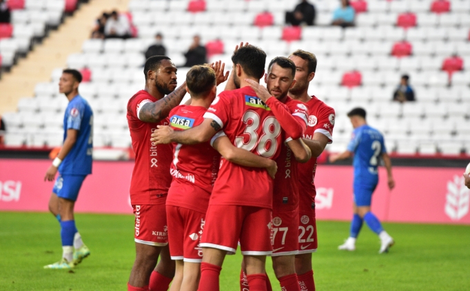 Antalyaspor evinde �ov yapt� turu atlad�