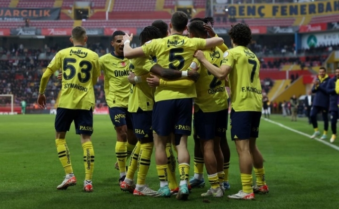 Fenerbah�e derbi �ncesi hata yapmad�: Kayseri'de 7 gol!