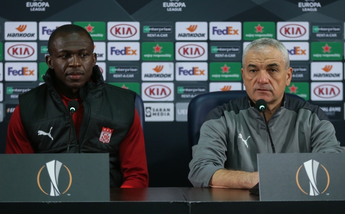 Arouna Kone: 'R�za �al�mbay, T�rk Milli Tak�m�'n�n ba��na ge�ecek'
