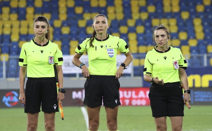 Kad�n hakemler iddial�; 'Derbiyi bize verin'