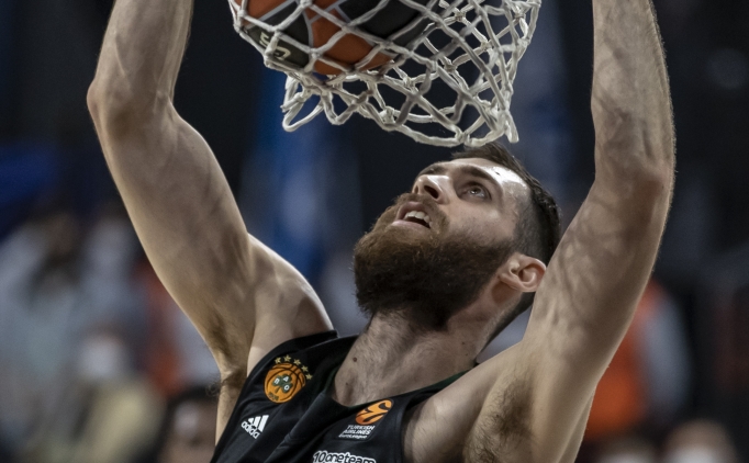 Fenerbah�e Beko'dan pivot hamlesi: Papagiannis