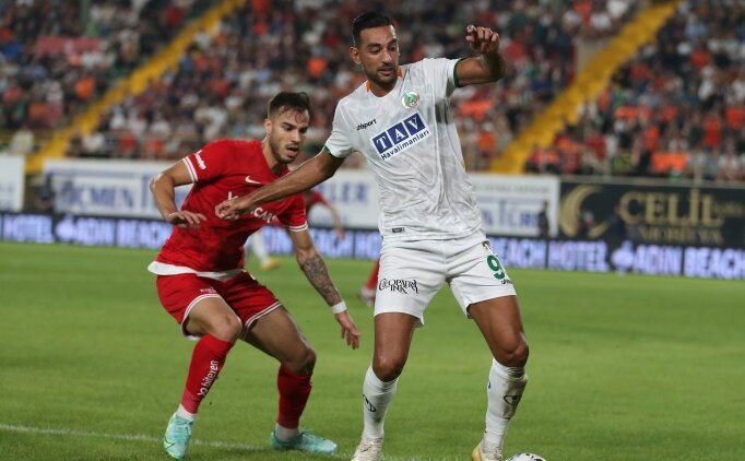 S�per Lig'de Antalya derbisi heyecan�