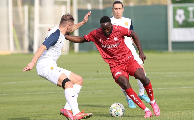 Sivasspor'a Yatabare'den k�t� haber!