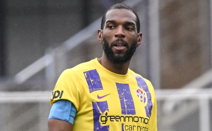 Ey�pspor'da s�rpriz ayr�l�k!