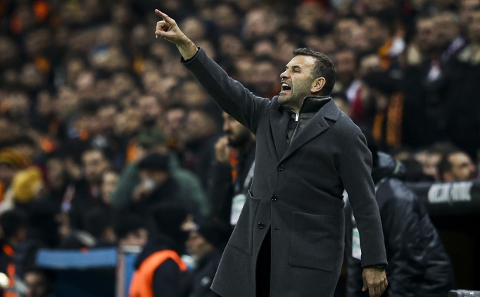 Galatasaray, Okan Buruk ile tarih yaz�yor