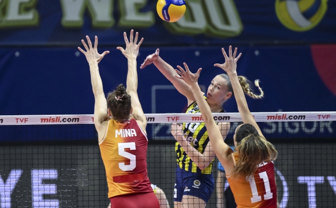 Voleybolda derbi heyecan�