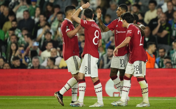 Manchester United i�in yeni teklif: 5.5 milyar euro