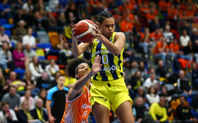 Fenerbah�e'de Satou Sabally'le yollar ayr�ld�!