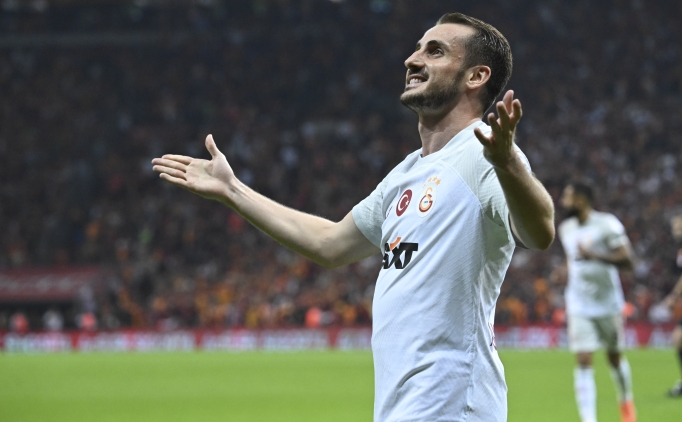 Deniz �smail Aras: 'Dua etti�i i�in ele�tirenler var'